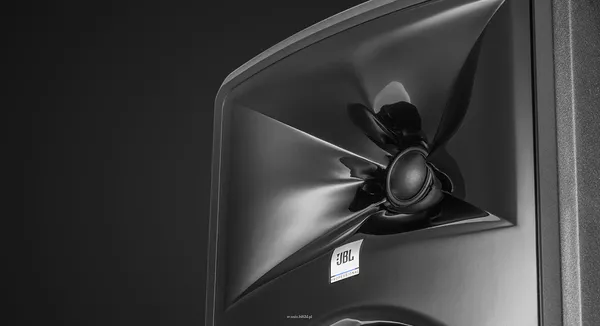 JBL 305P MKII Aktywny 5