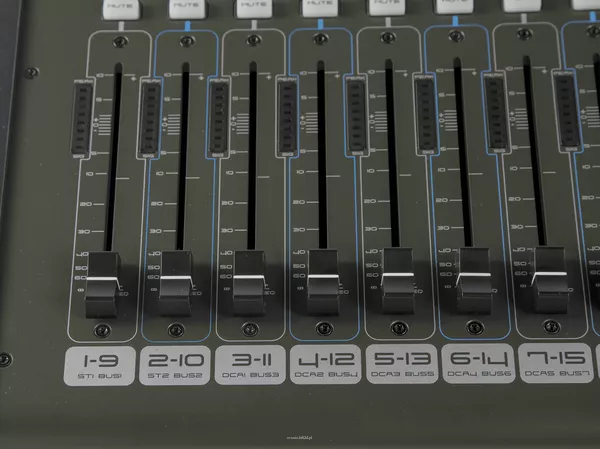 Studiomaster DIGILIVE 18 cyfrowy mikser audio - 6