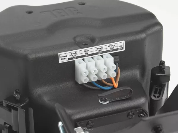 JBL Control 414C/T Micro Plus - Sufitowy zestaw głośnikowy, 70/100V - 4